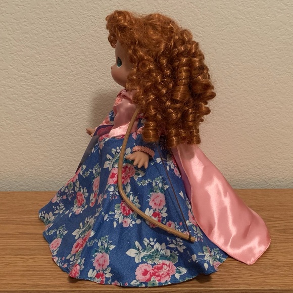 Merida Precious Moments Doll Limited Release Once Upon A Time 2018 Dress and Bow - Picture 10 of 10
